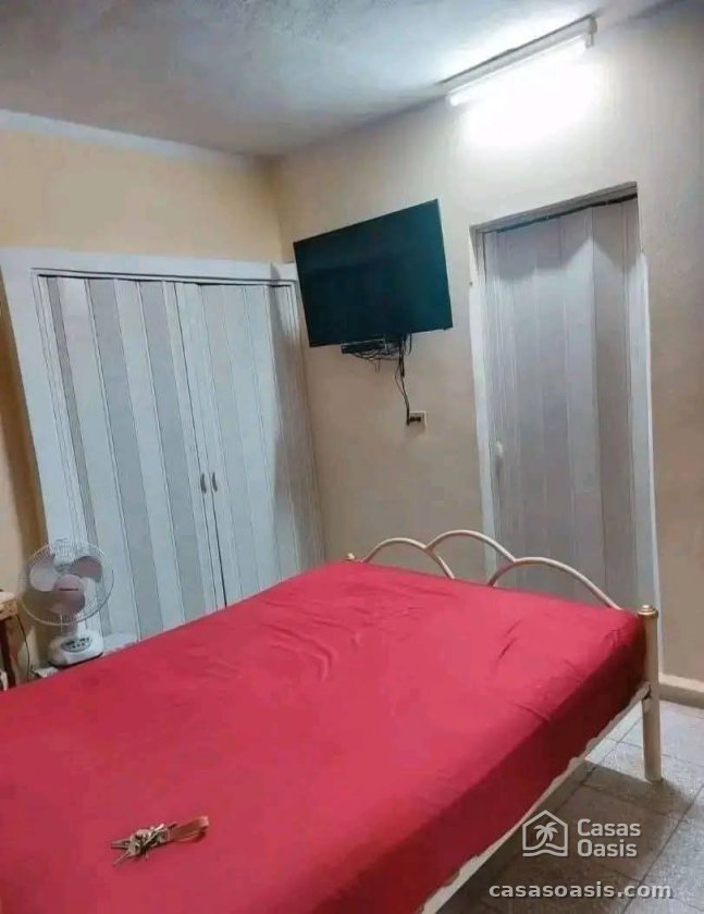 Biplanta de 3 habitaciones en venta en Holguín