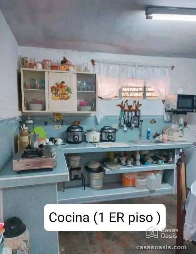 Biplanta de 3 habitaciones en venta en Holguín