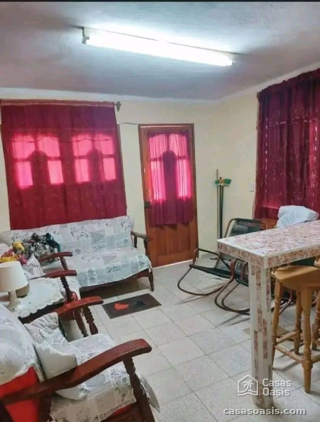 Biplanta de 3 habitaciones en venta en Holguín