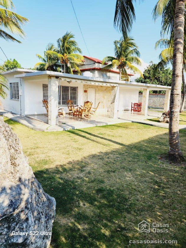 Casa de 6 habitaciones en venta en Guanabo, Habana del Este, La Habana