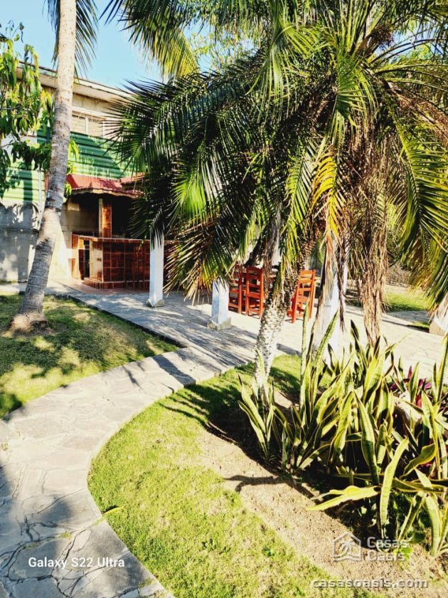 Casa de 6 habitaciones en venta en Guanabo, Habana del Este, La Habana
