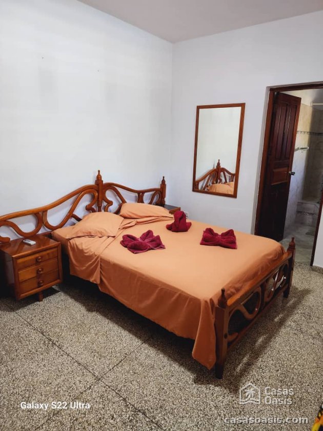 Casa de 6 habitaciones en venta en Guanabo, Habana del Este, La Habana
