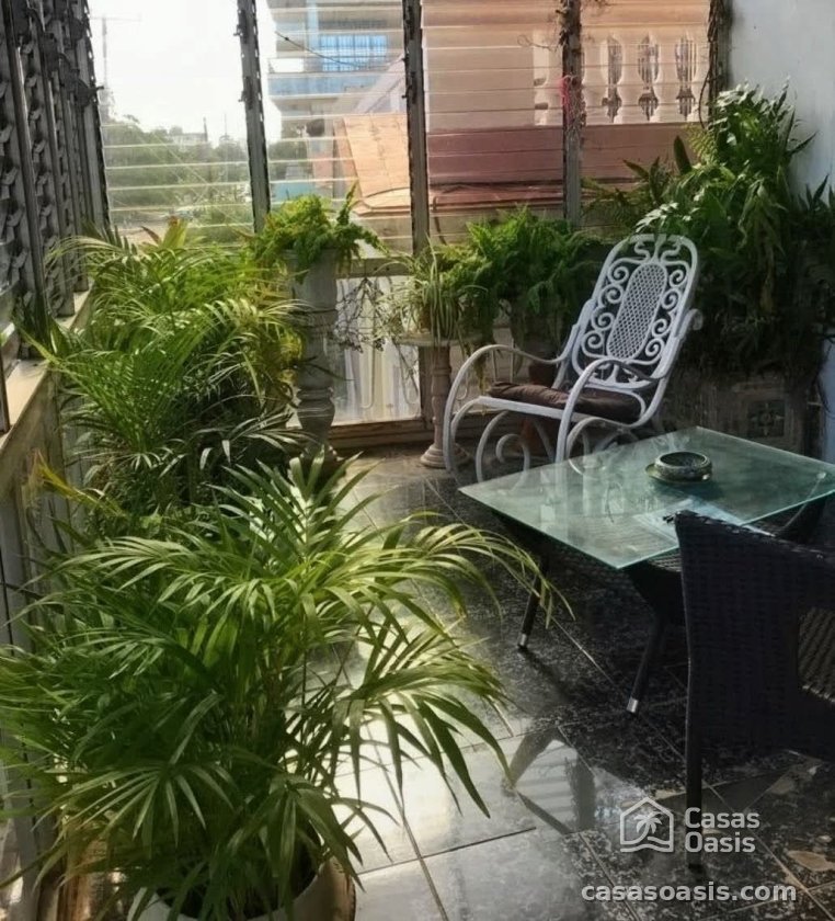 Casa de 3 habitaciones en venta en Vedado - Malecón, Plaza de la Revolución, La Habana
