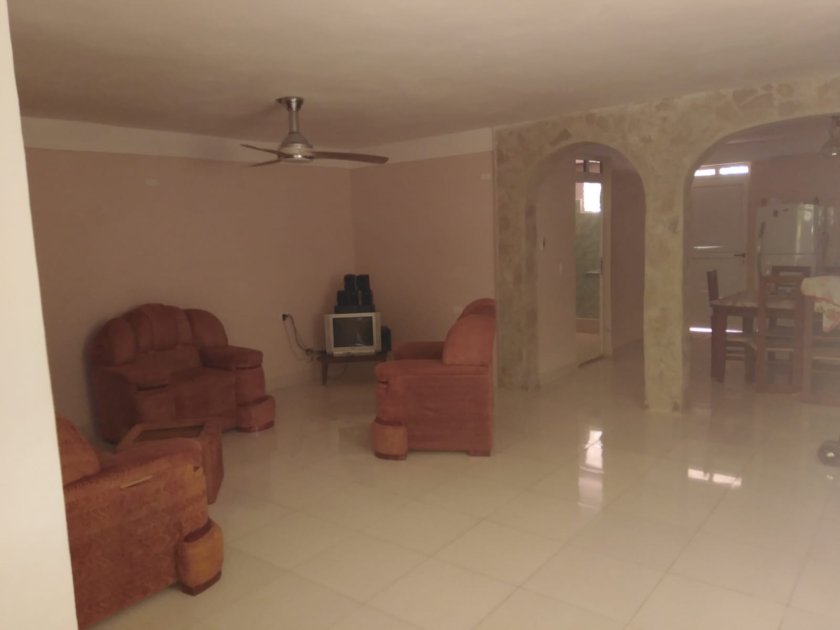 Casa Independiente de 4 habitaciones en venta en Jamaica, Manuel Tames, Guantánamo