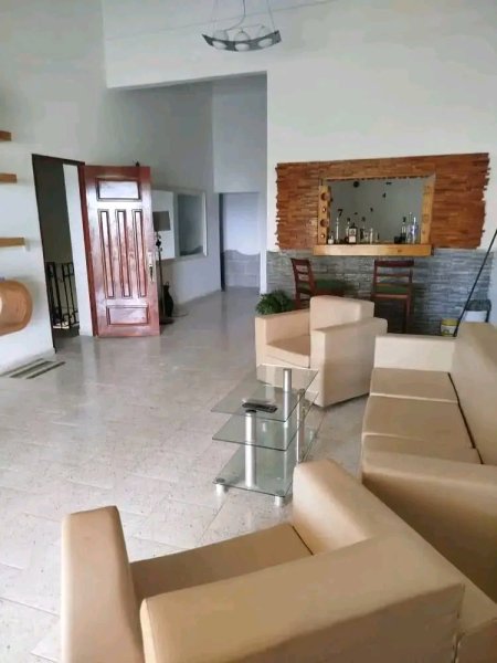 Casa Independiente de 4 habitaciones en venta en Plaza, Plaza de la Revolución, La Habana - 8