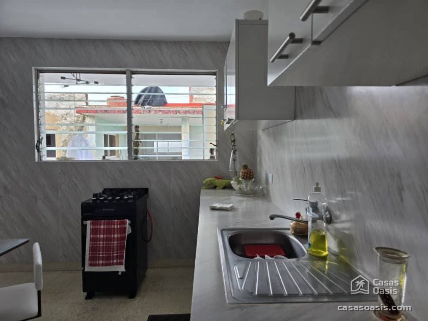 Apartamento de 5 habitaciones en venta en Miramar, Playa, La Habana