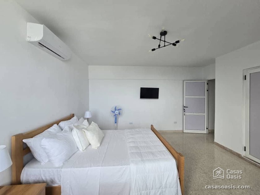 Apartamento de 5 habitaciones en venta en Miramar, Playa, La Habana