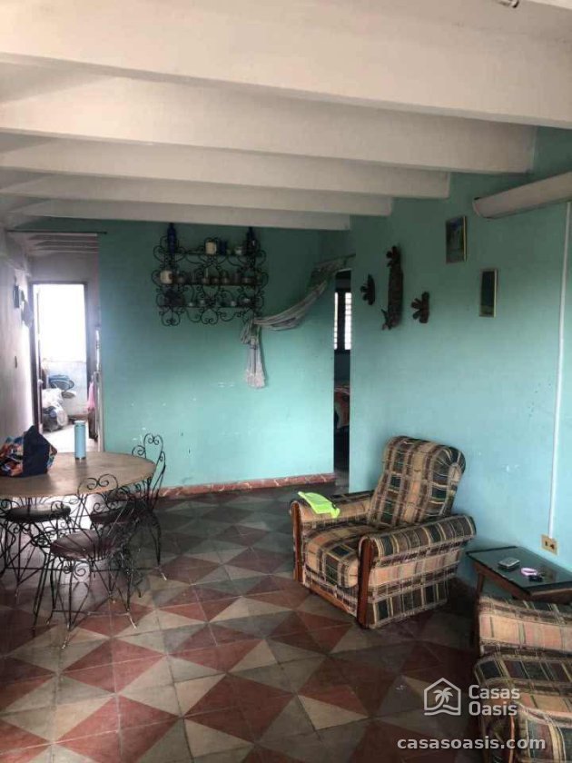 Apartamento de 2 habitaciones en venta en Roble, Guanabacoa, La Habana