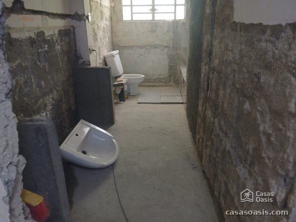 Casa Independiente de 2 habitaciones en venta en Guanabacoa, La Habana - 4