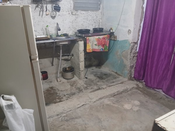 Casa Independiente de 2 habitaciones en venta en Guanabacoa, La Habana - 5