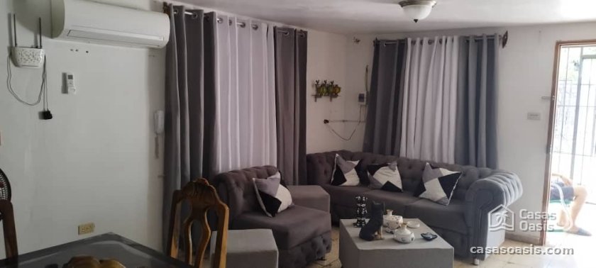 Duplex with 4 bedrooms for sale in Martí, Cerro, La Habana
