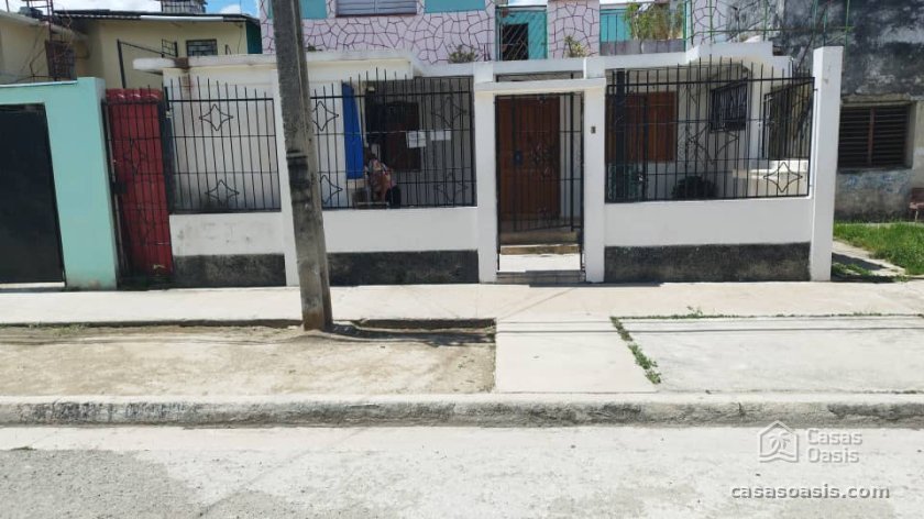Duplex with 4 bedrooms for sale in Martí, Cerro, La Habana