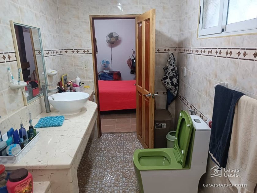 Casa Independiente de 2 habitaciones en venta en La Lisa, La Habana