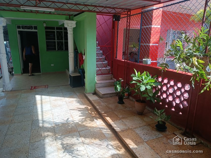Casa Independiente de 2 habitaciones en venta en La Lisa, La Habana