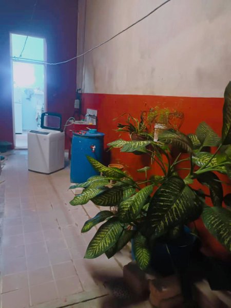 Casa de 4 habitaciones en venta en Pueblo Nuevo, Centro Habana, La Habana - 2