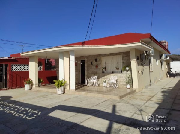 Casa Independiente de 3 habitaciones en venta en Guanabo, Habana del Este, La Habana - 5
