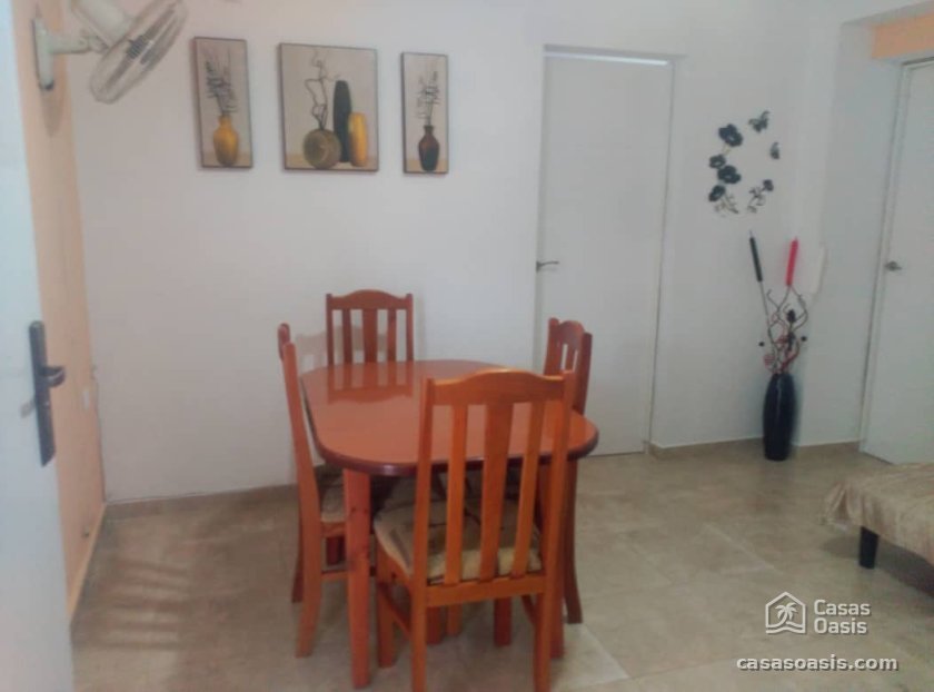 Casa Independiente de 3 habitaciones en venta en Guanabo, Habana del Este, La Habana