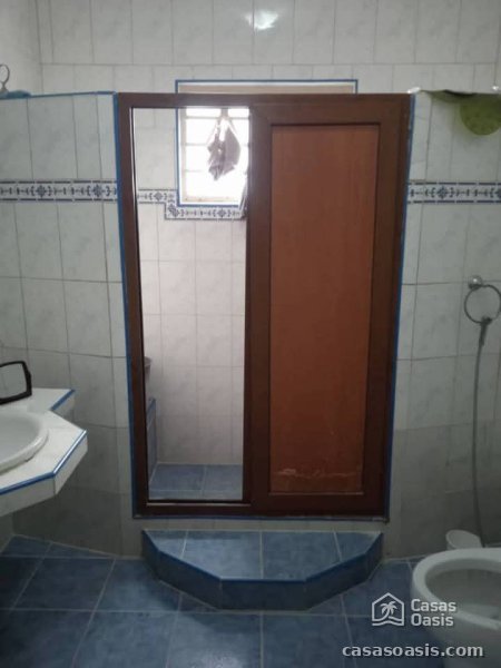 Casa de 4 habitaciones en venta en Cojímar, Habana del Este, La Habana - 2