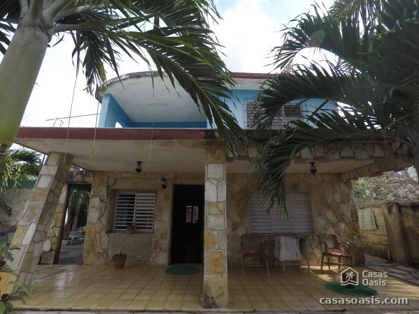Casa Independiente de 5 habitaciones en venta en Guanabo, Habana del Este, La Habana