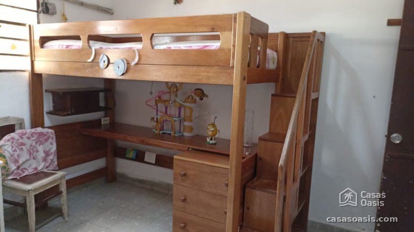 Casa Independiente de 2 habitaciones en venta en Habana Vieja, La Habana