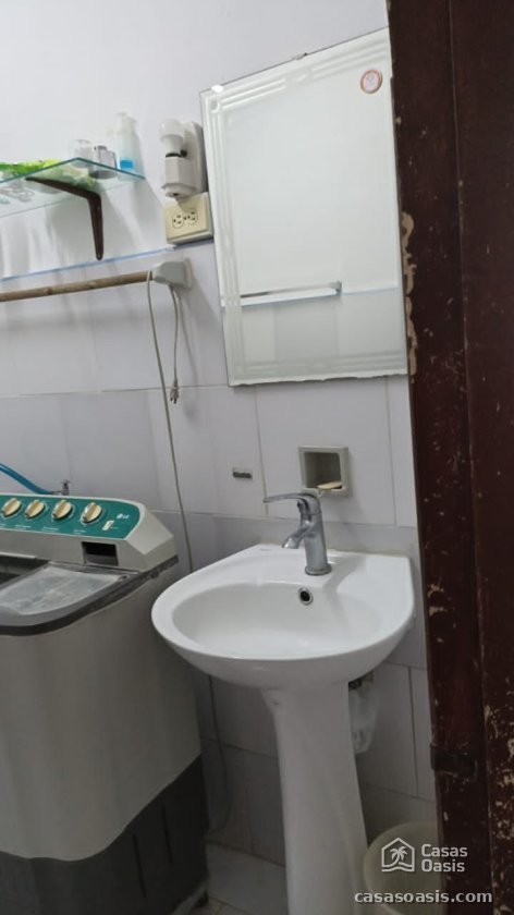 Casa Independiente de 2 habitaciones en venta en Habana Vieja, La Habana