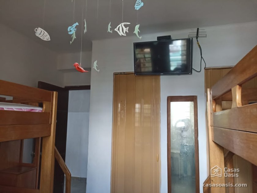Casa Independiente de 2 habitaciones en venta en Habana Vieja, La Habana