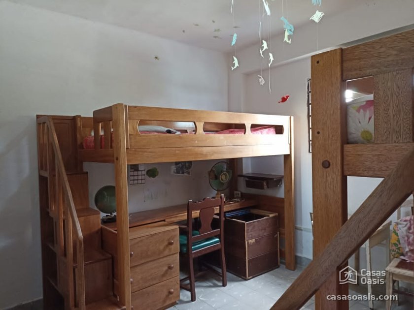 Casa Independiente de 2 habitaciones en venta en Habana Vieja, La Habana