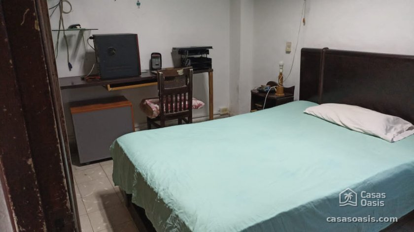 Casa Independiente de 2 habitaciones en venta en Habana Vieja, La Habana