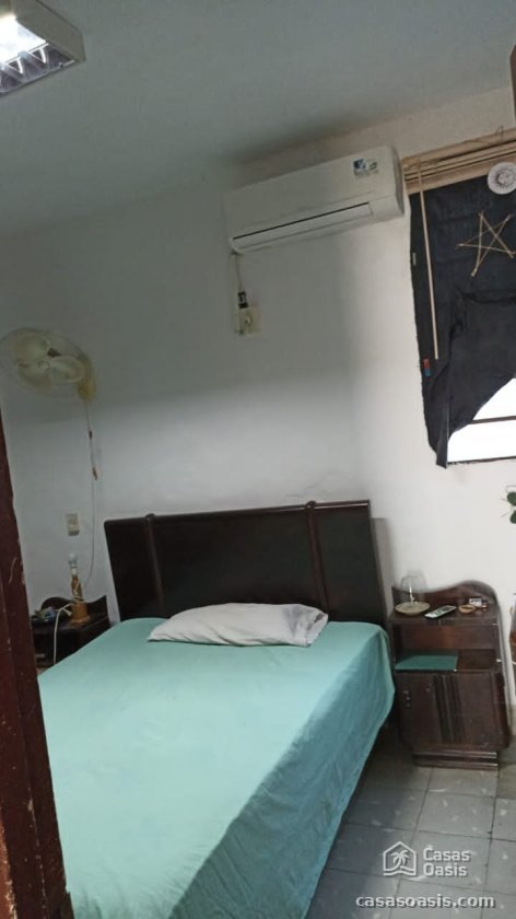 Casa Independiente de 2 habitaciones en venta en Habana Vieja, La Habana