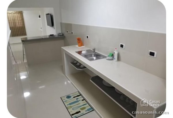 Casa Independiente de 5 habitaciones en venta en Santa Marta, Cárdenas, Matanzas