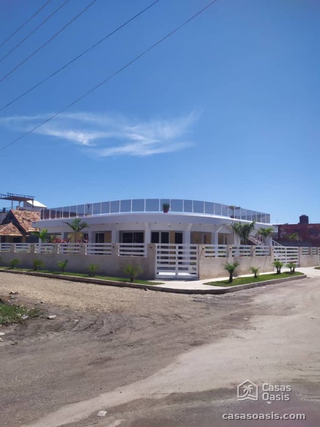 Casa de 3 habitaciones en venta en Guanabo, Habana del Este, La Habana