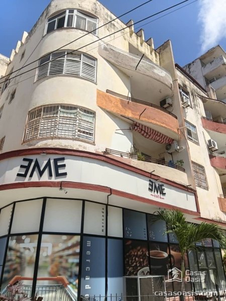Apartamento de 3 habitaciones en venta en Vedado - Malecón, Plaza de la Revolución, La Habana