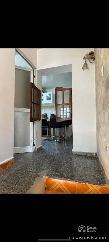 Casa de 2 habitaciones en venta en Centro Habana, La Habana