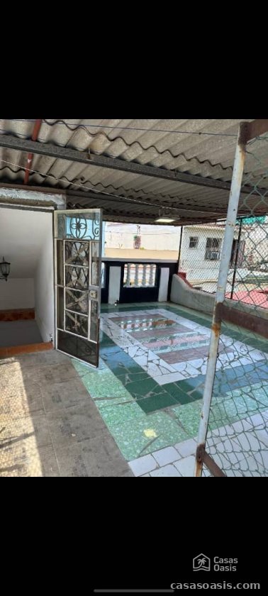 Casa de 2 habitaciones en venta en Centro Habana, La Habana