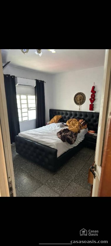 Casa de 2 habitaciones en venta en Centro Habana, La Habana
