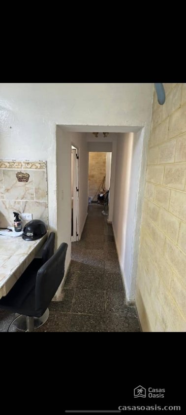 Casa de 2 habitaciones en venta en Centro Habana, La Habana