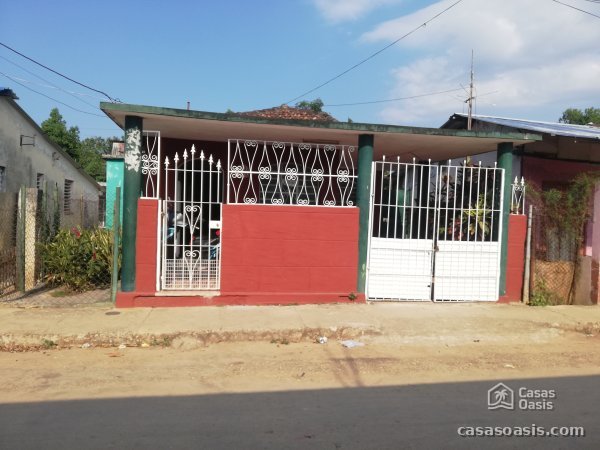Casa Independiente de 3 habitaciones en venta en Wajay, Boyeros, La Habana