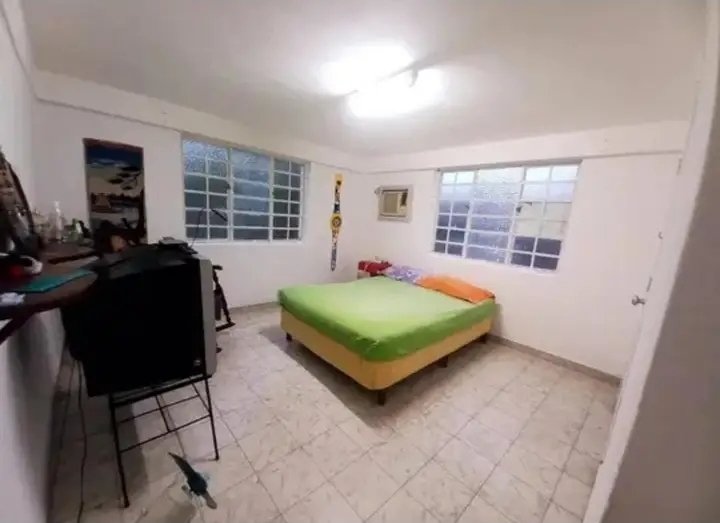 Biplanta de 4 habitaciones en venta en Aldabó, Boyeros, La Habana