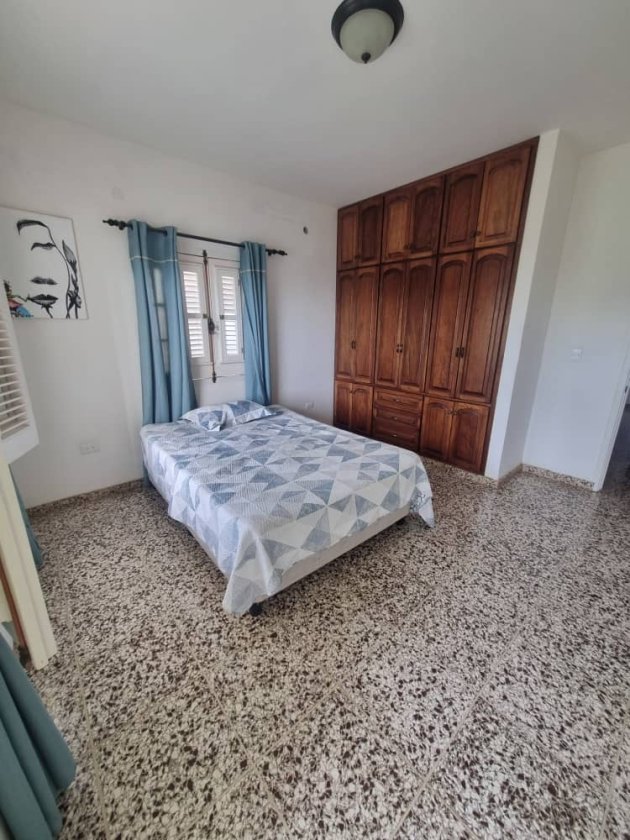 Casa Independiente de 4 habitaciones en venta en La Lisa, La Habana
