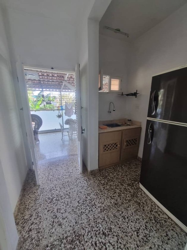 Casa Independiente de 4 habitaciones en venta en La Lisa, La Habana
