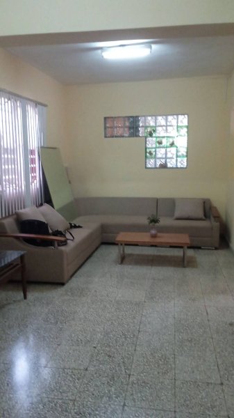 Casa Independiente de 4 habitaciones en venta en Santa Fe, Playa, La Habana - 4