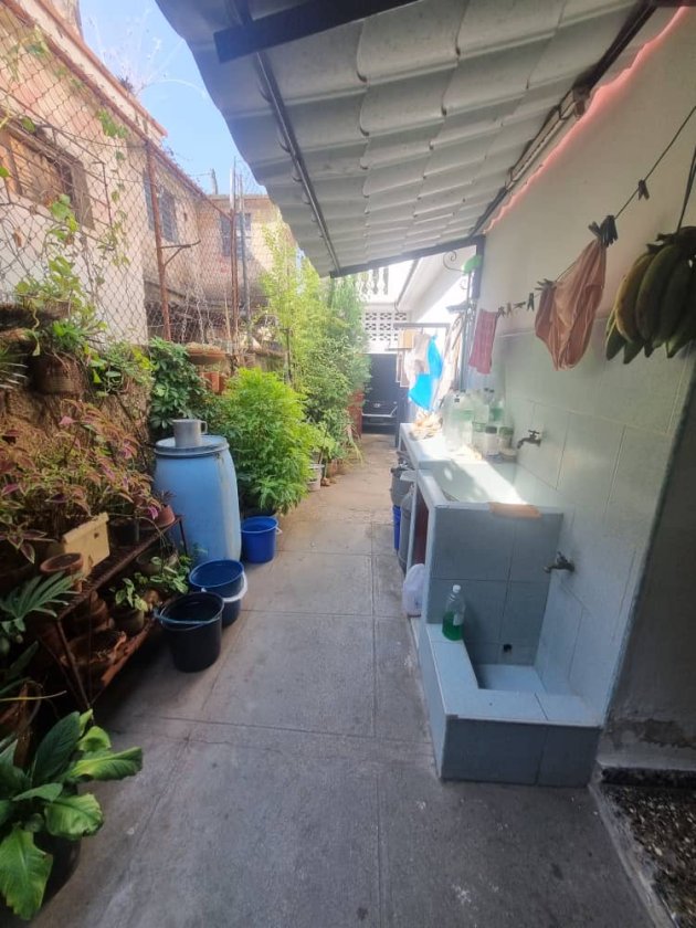 Casa Independiente de 3 habitaciones en venta en Libertad, Marianao, La Habana