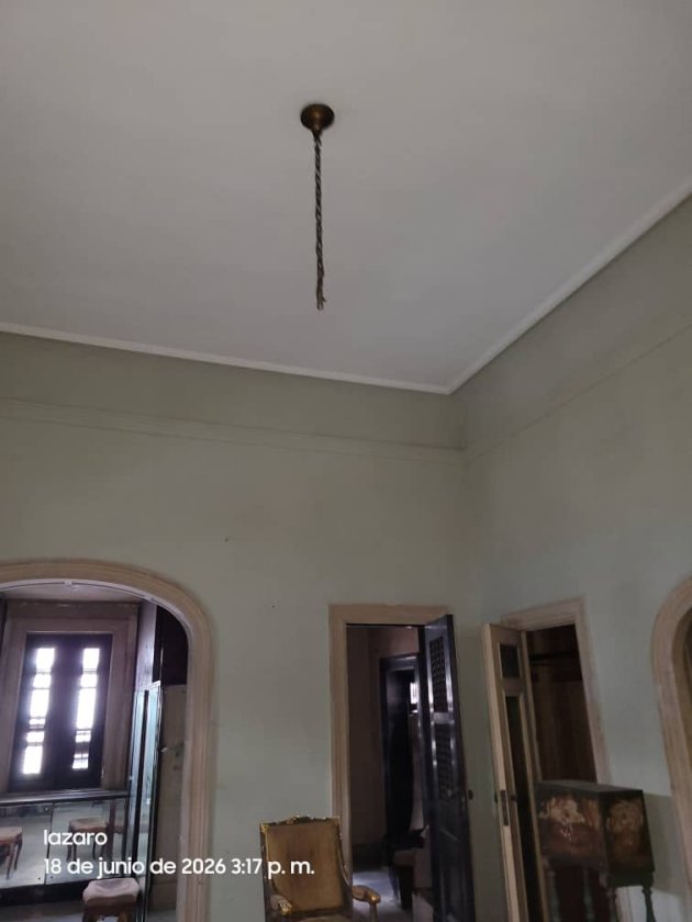 Casa Colonial de 5 habitaciones en venta en Vedado - Malecón, Plaza de la Revolución, La Habana