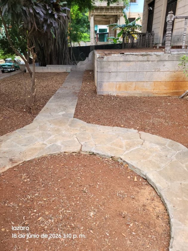 Casa Colonial de 5 habitaciones en venta en Vedado - Malecón, Plaza de la Revolución, La Habana