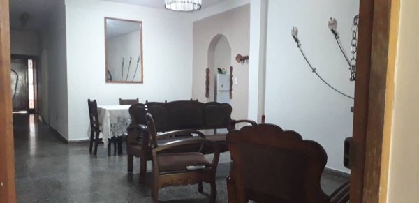 Casa Independiente de 5 habitaciones en venta en La Lisa, La Habana - 3