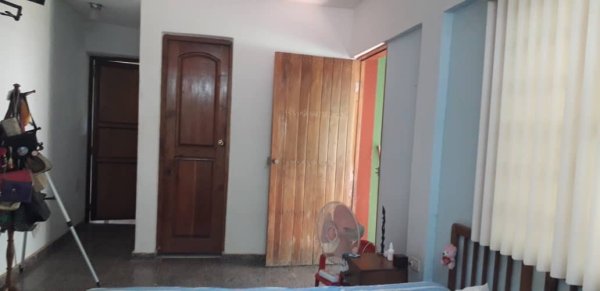 Casa Independiente de 5 habitaciones en venta en La Lisa, La Habana - 4