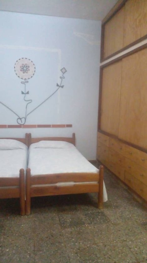Casa Independiente de 5 habitaciones en venta en La Lisa, La Habana