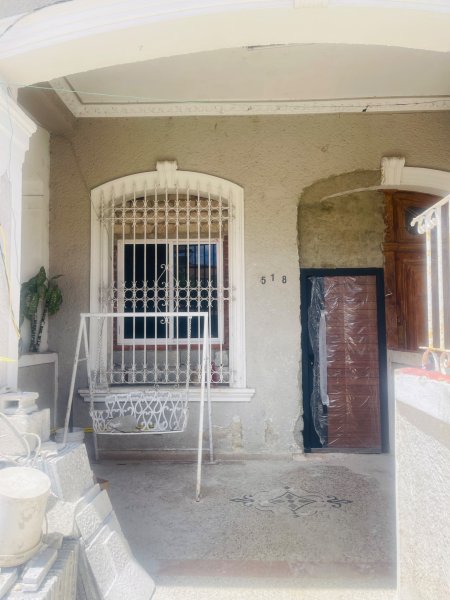 Casa Independiente de 2 habitaciones en venta en Vedado - Malecón, Plaza de la Revolución, La Habana - 3
