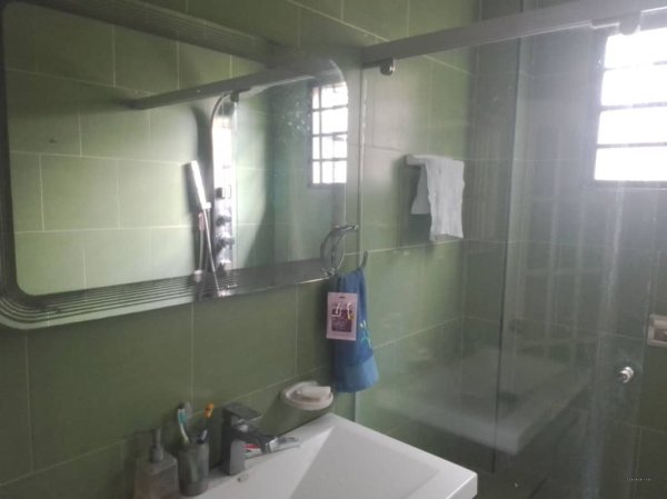 Casa Independiente de 3 habitaciones en venta en Arroyo Naranjo, La Habana - 2