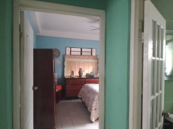 Casa Independiente de 3 habitaciones en venta en Arroyo Naranjo, La Habana - 4